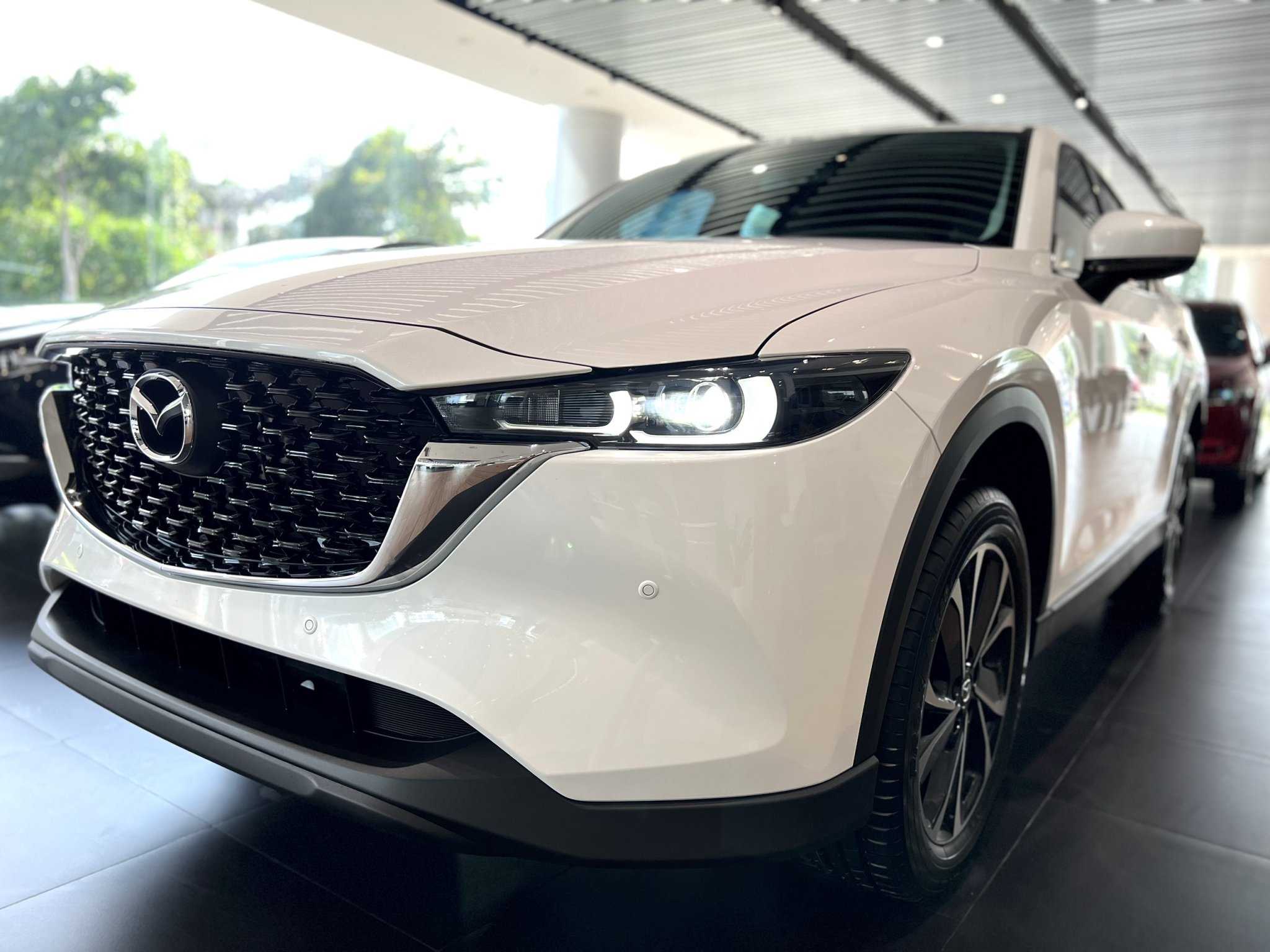 Hệ Thống đèn Mazda CX5 trang bị đèn Led cho xe