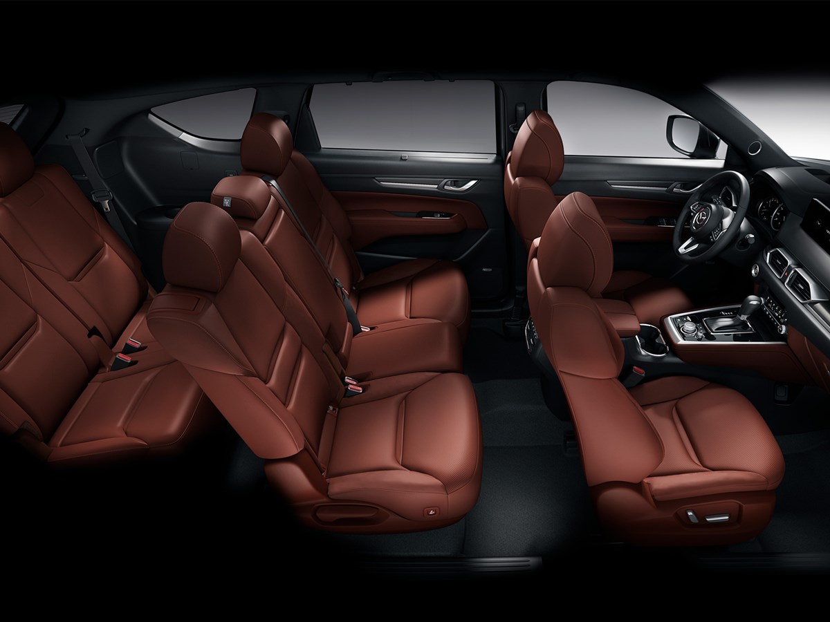 Nội Thất New Mazda Cx8 với tông mầu đỏ nâu 